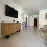 Cris Sol 205 Арона